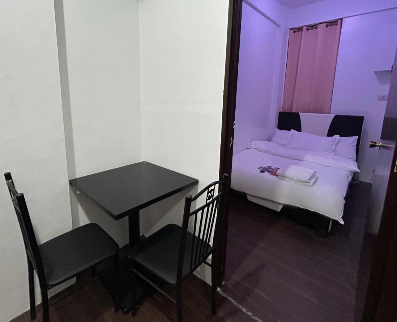 Private Room With Ac And Fan At Ekg Manila House Rental Buitenkant foto
